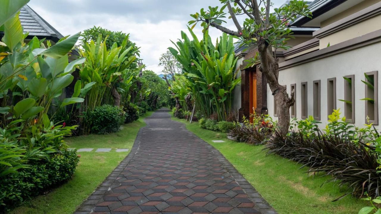 The Grand Villandra Resort Lovina Eksteriør billede